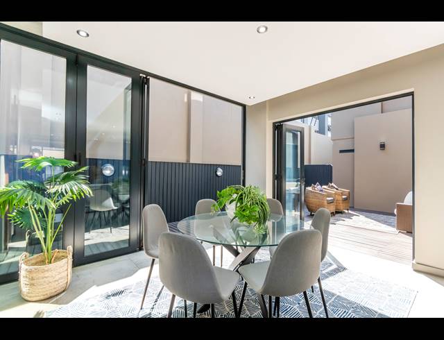 3 BEDROOM TOWNHOUSE RENTED IN ELTONHILL